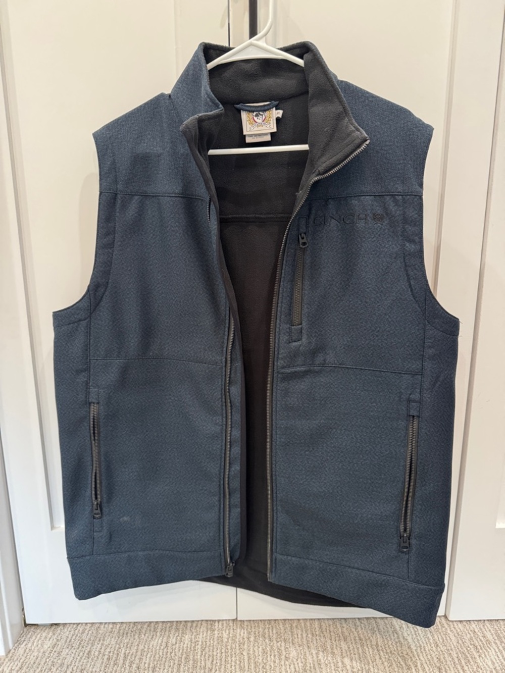 Men’s Navy Cinch Vest